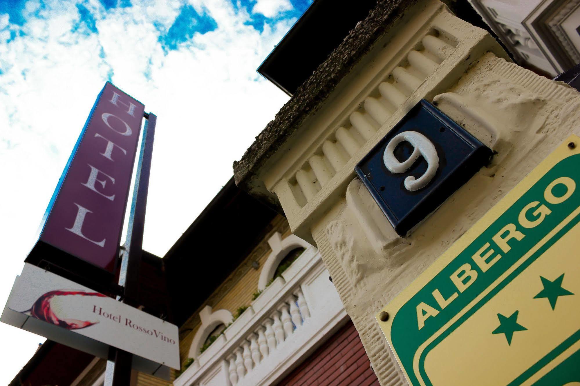 Hotel Rossovino Milano Exterior photo